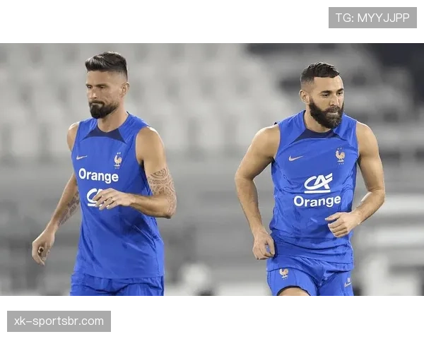 吉鲁与本泽马终结模式分化：单点支点vs移动穿插