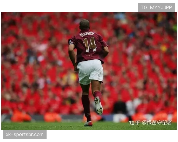 亨利回撤接应主导进攻，对比新援边锋更高效撕开防线